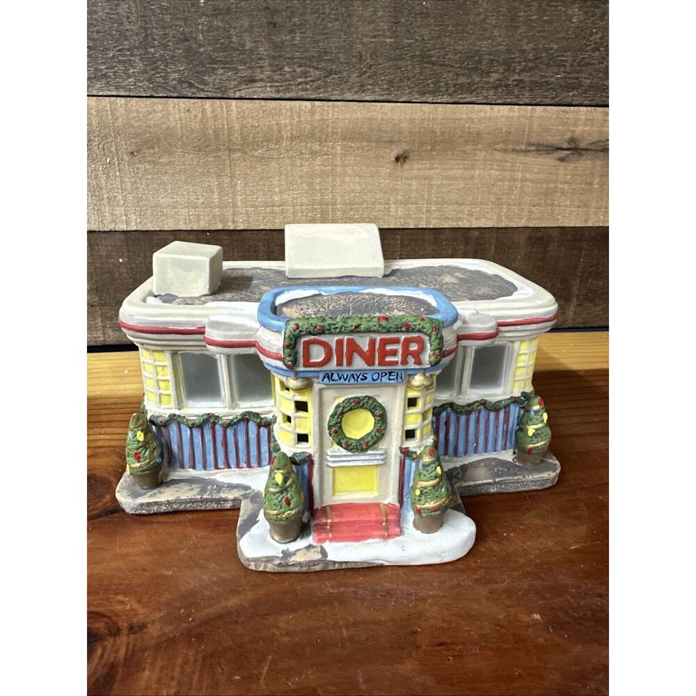 Retro Ville Pop's Diner Santa's Workbench Village Pops Diner 2005 In Box